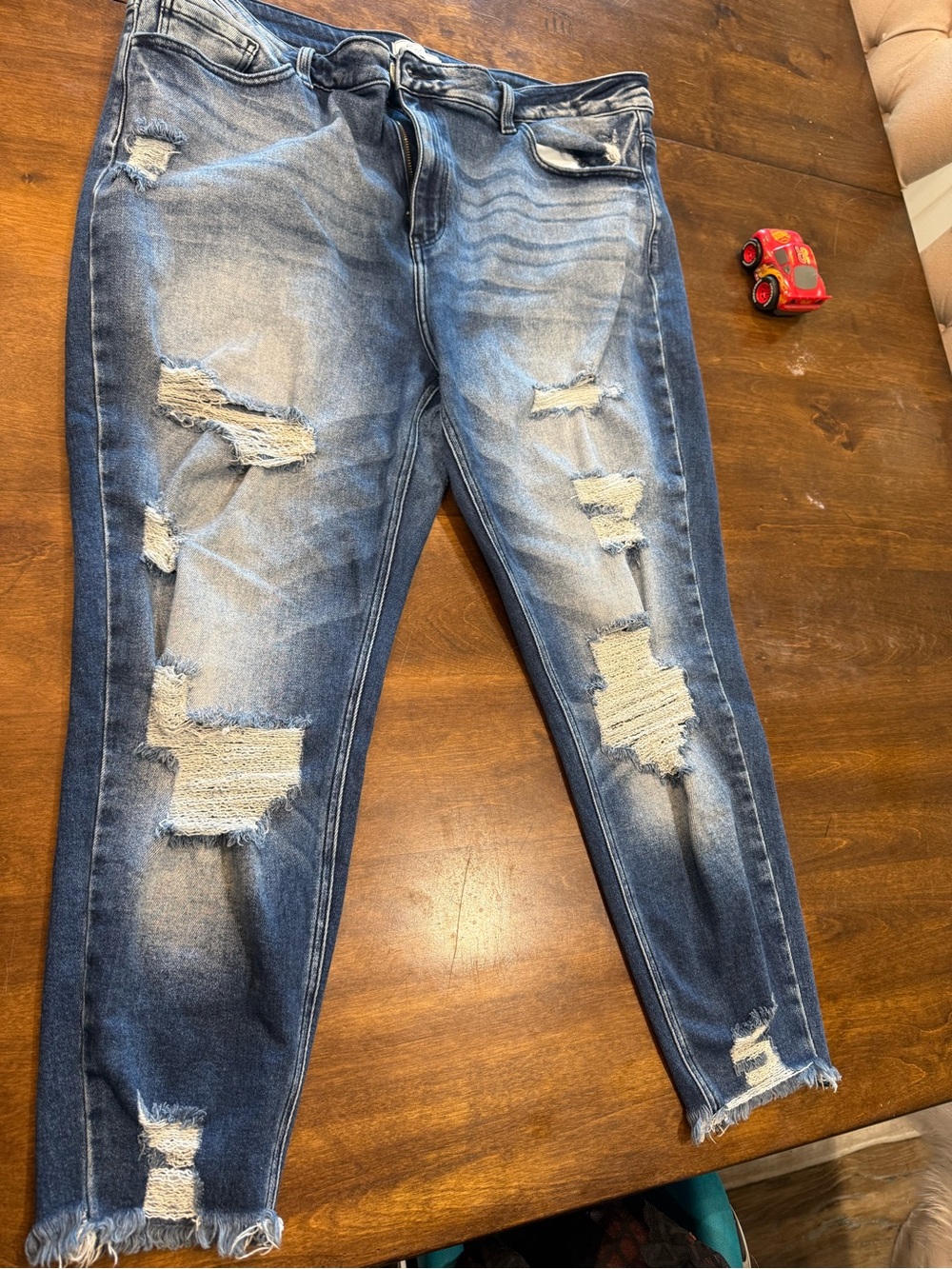 KanCan Distressed Medium Blue Cropped Kurvy Skinny Jeans